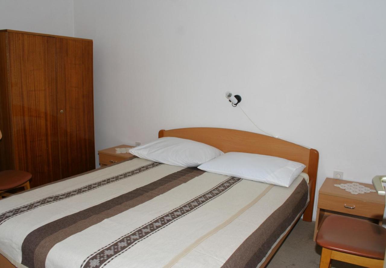 Apartments By The Sea Podgora, Makarska - 518 Exterior photo